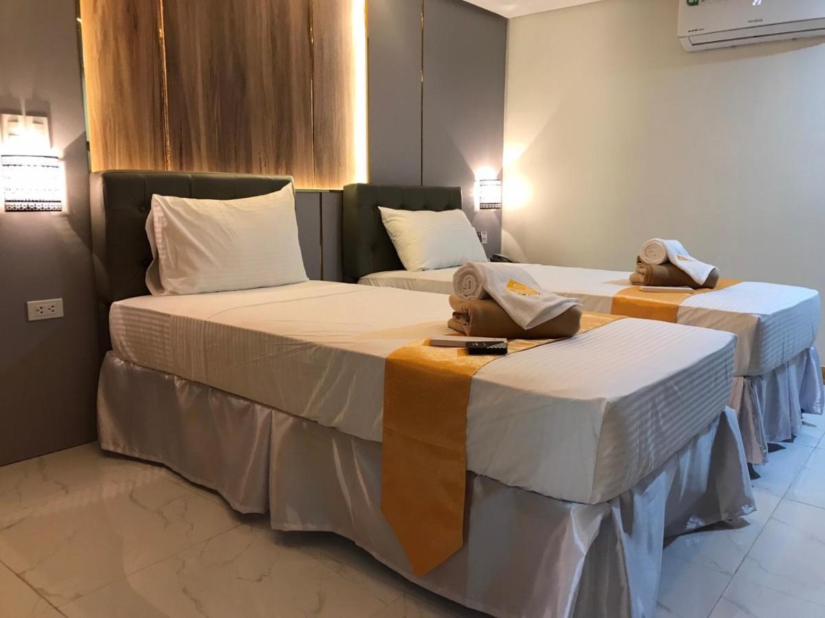 Ngn Gran Hotel Tuguegarao Esterno foto