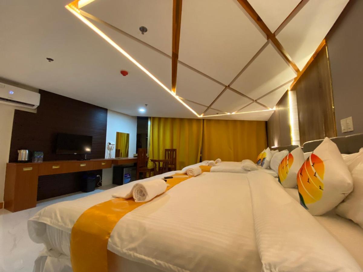 Ngn Gran Hotel Tuguegarao Esterno foto