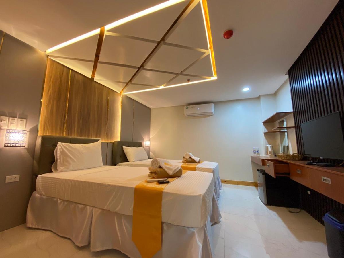 Ngn Gran Hotel Tuguegarao Esterno foto