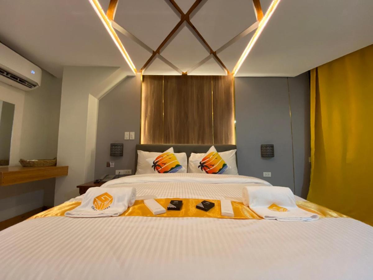 Ngn Gran Hotel Tuguegarao Esterno foto