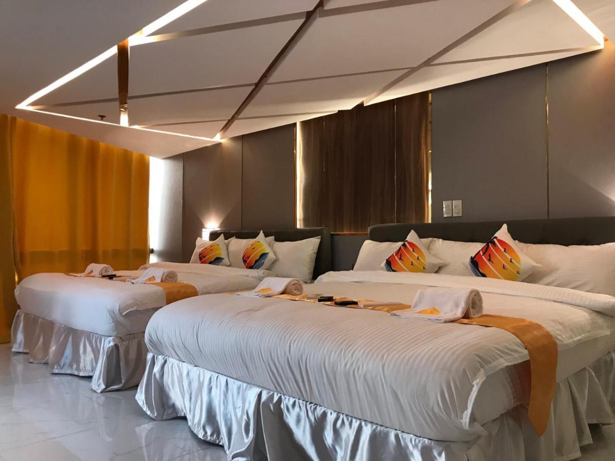 Ngn Gran Hotel Tuguegarao Esterno foto