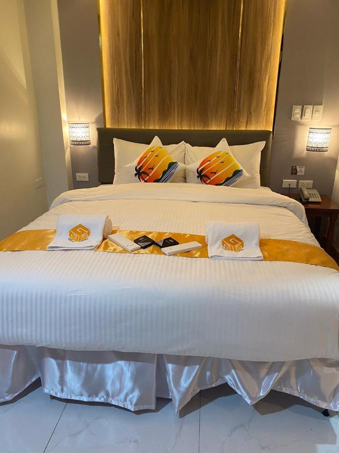 Ngn Gran Hotel Tuguegarao Esterno foto