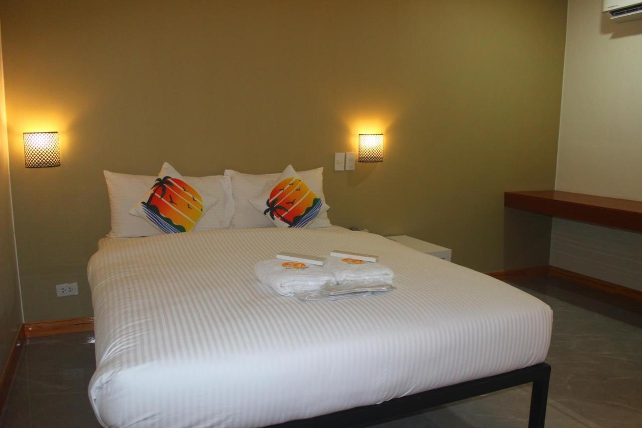 Ngn Gran Hotel Tuguegarao Esterno foto